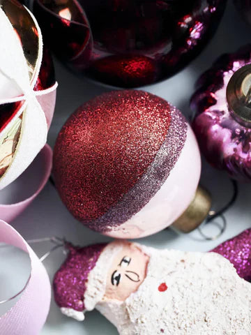 Red and Pink: Festive Trend Combination